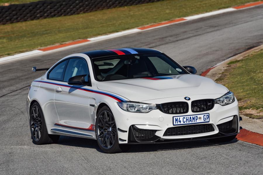  BMW M4 Coupe DTM Champion Edition 2017 года  (ZA) (фото 1 из 40)